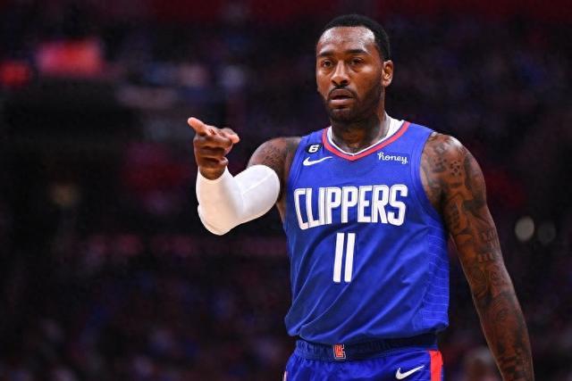 新教皇喜欢打网球 比起公牛小熊更支持白袜